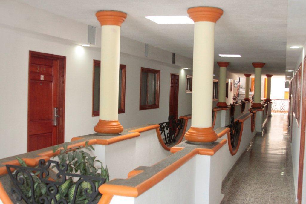 Hotel Madan Cárdenas Bagian luar foto