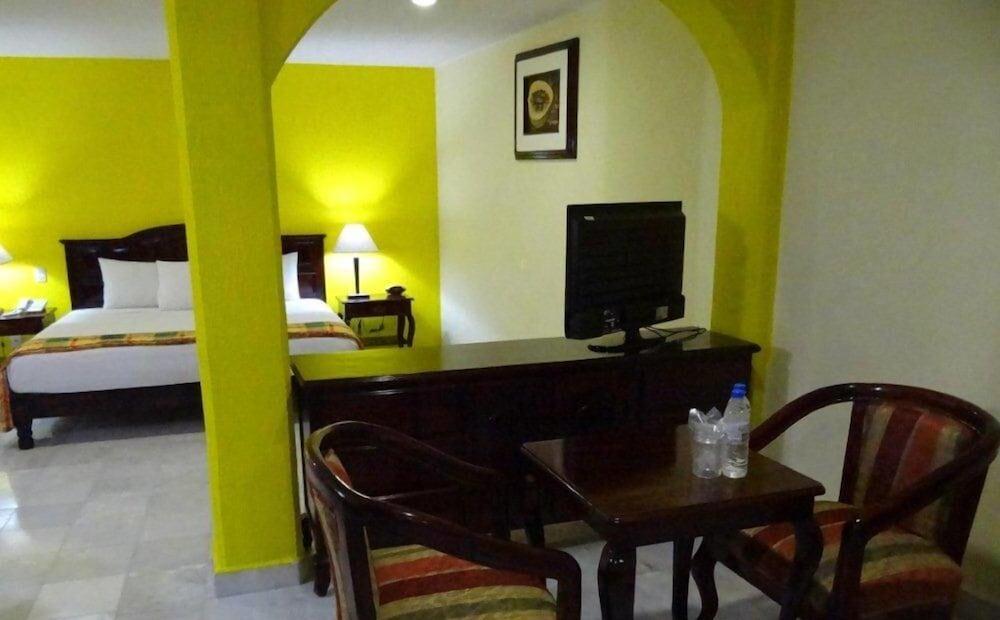 Hotel Madan Cárdenas Bagian luar foto