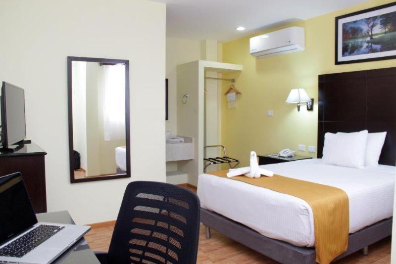 Hotel Madan Cárdenas Ruang foto