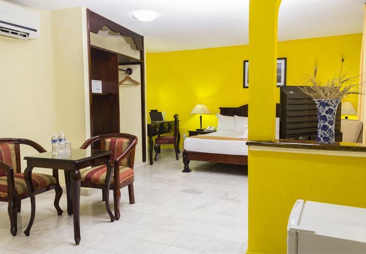 Hotel Madan Cárdenas Bagian luar foto