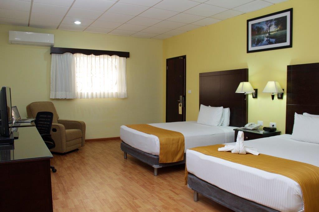 Hotel Madan Cárdenas Bagian luar foto