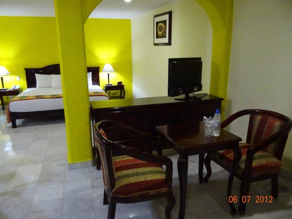 Hotel Madan Cárdenas Bagian luar foto